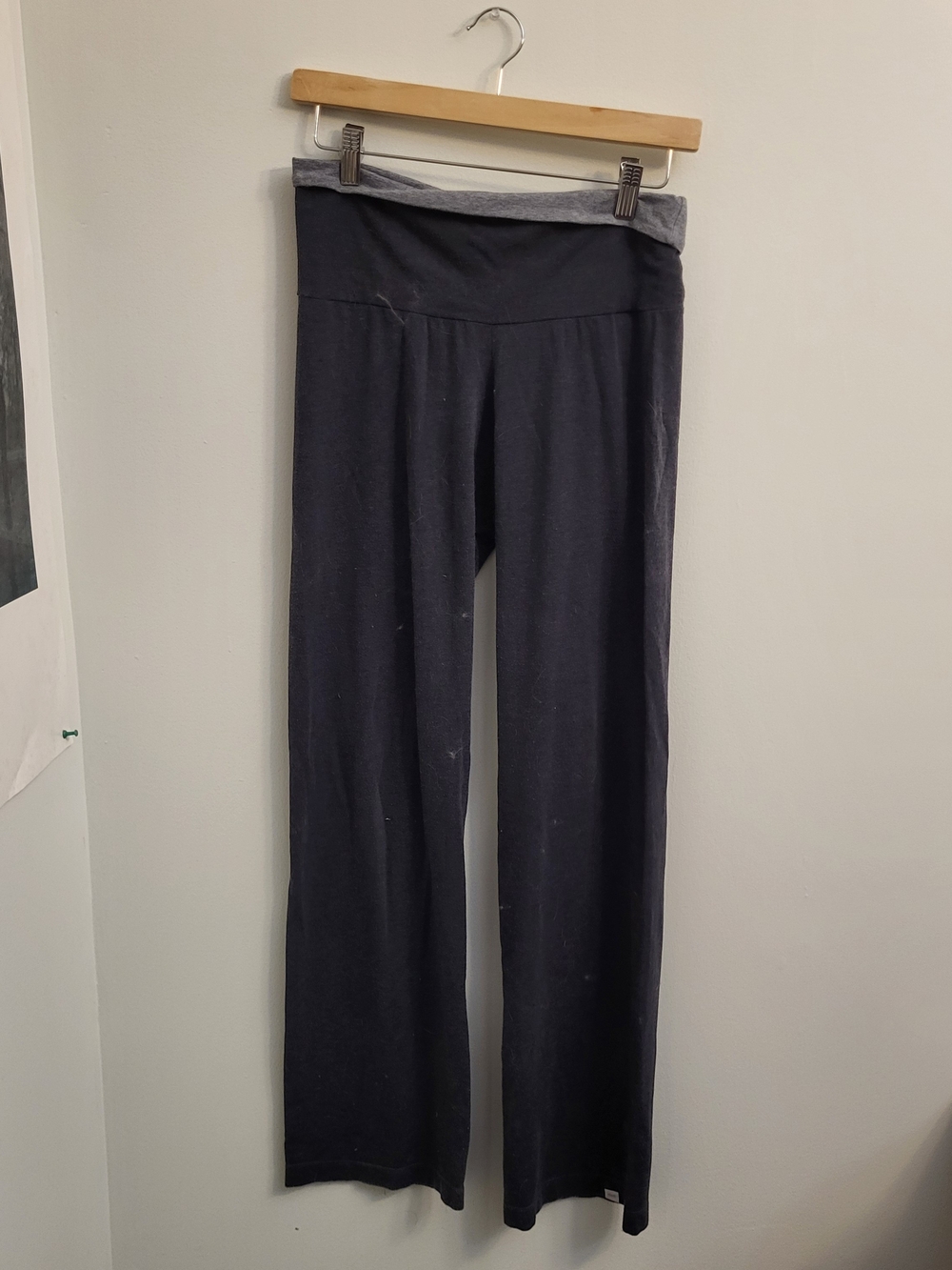Black Wide-Leg Yoga Pants with Gray Fold-Over Waistband